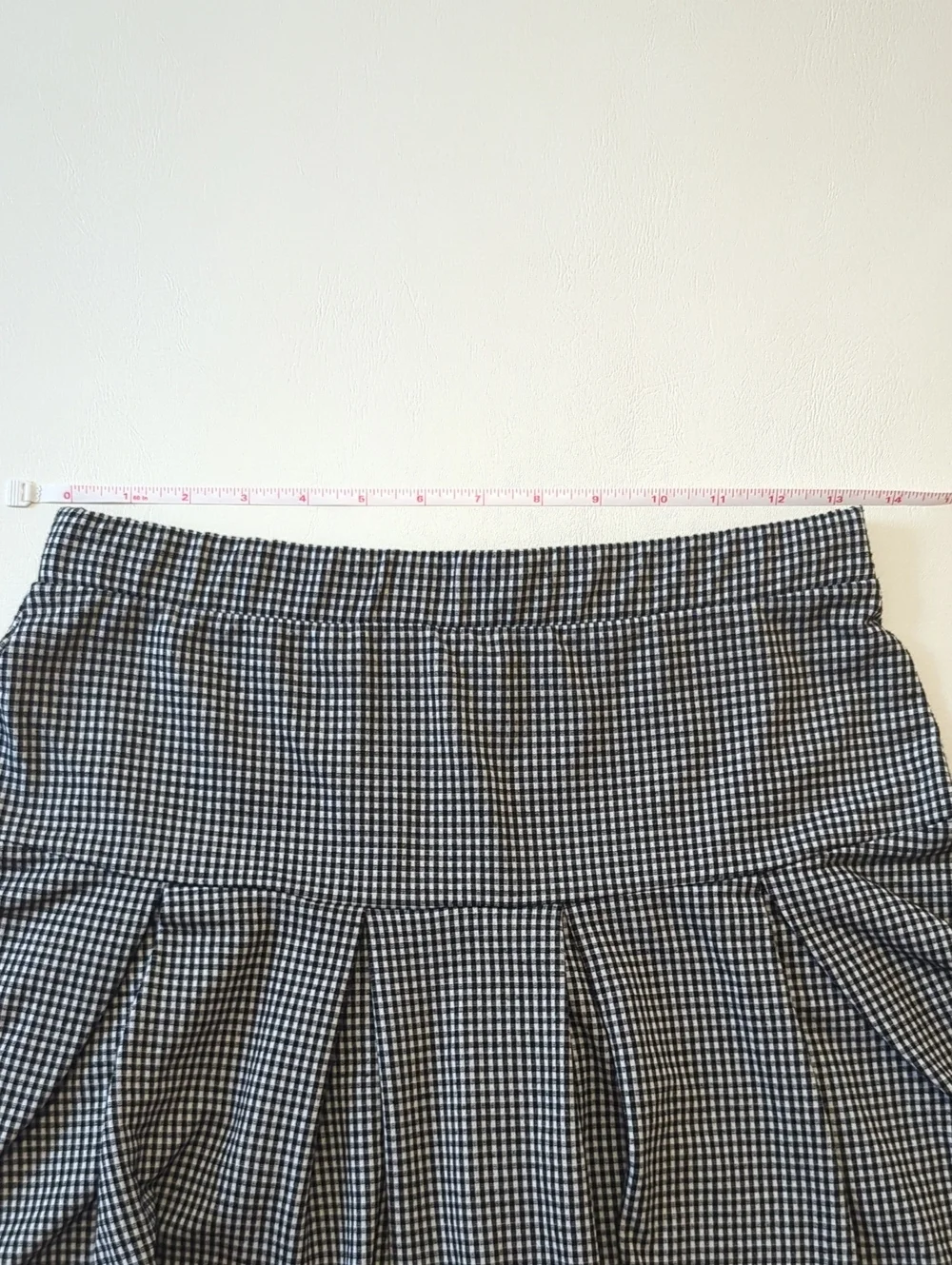 2/$20 Urban Romantics Size Medium Black And White Plaid Pleated Mini Skirt Fall